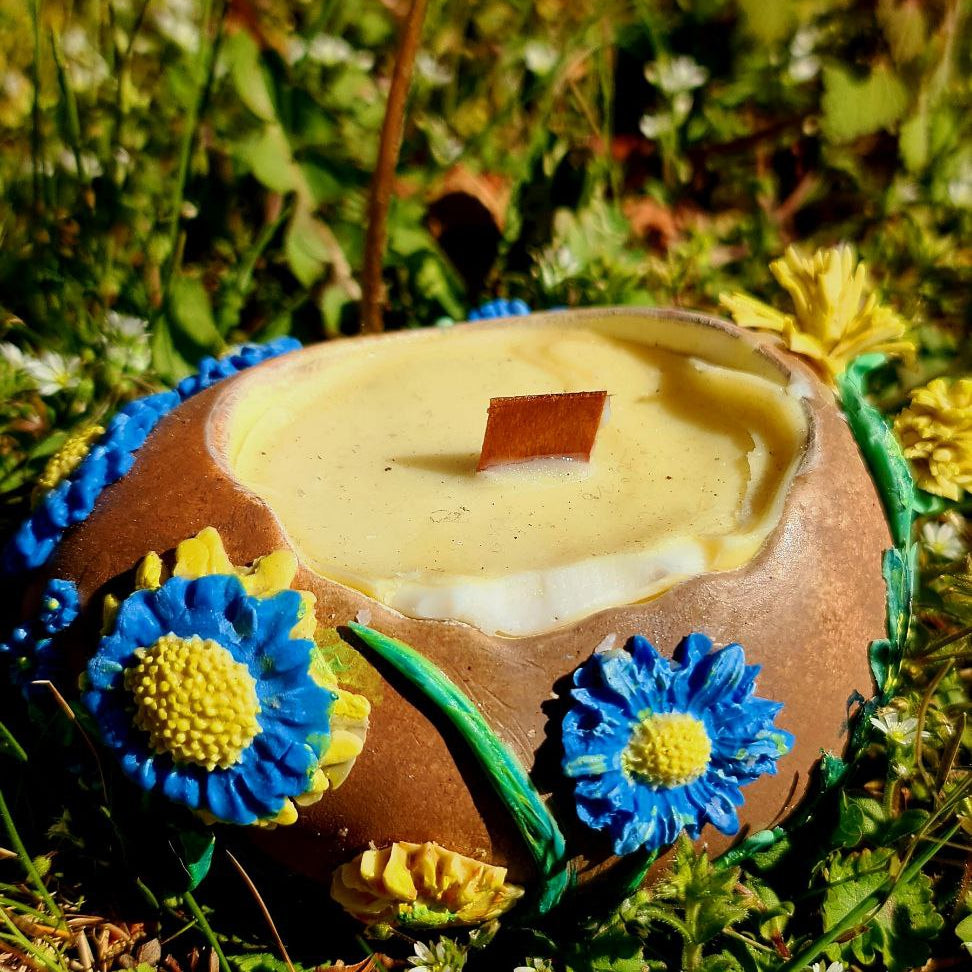 Handmade Candle in Gypsum Candleholder with Polymer Clay Flowers