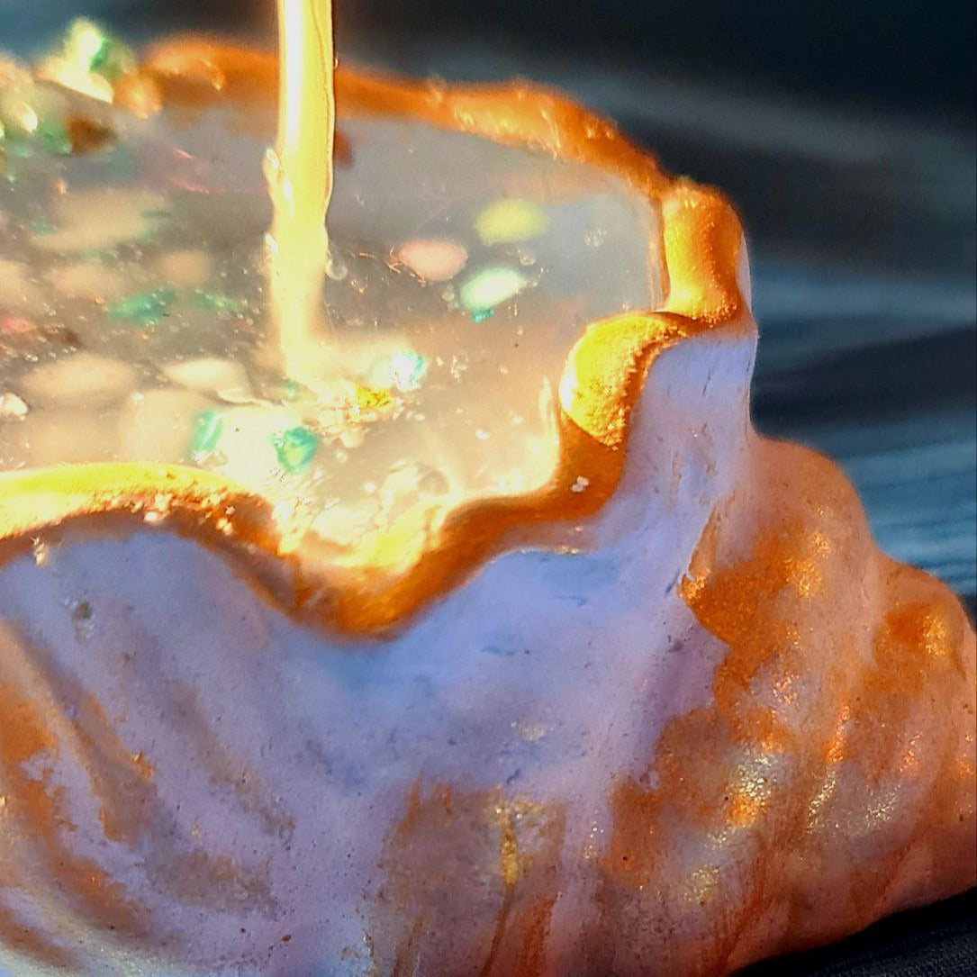 Handmade candle in gypsum container “shell”